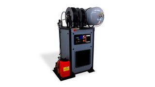 Die neue Haweka „BOX22-7“ stellt auf engstem Raum Druckluft, 400 V Drehstrom und normale 230 V Netzspannung bereit. (Bild: Haweka Glauchau)