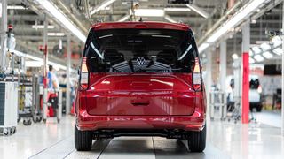 Seit Ende Oktober fertigt Volkswagen im polnischen Antoninek die fünfte Generation des Caddy. (Rafal Pijanski/Volkswagen)