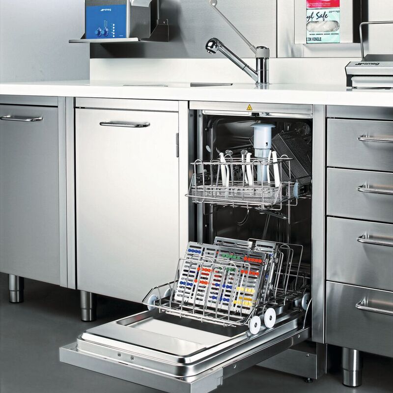 Seit mehr als 30 Jahre fertigt das italienische Unternehmen Smeg Instruments Reinigungs- und Kühlsysteme für die Labor- und Medizintechnik. 