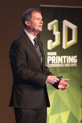 35 Prozent Wachstum in einem Jahr für additive Fertigungsverfahren: Terry Wohlers als Eröffnungsredner auf der Inside 3D Printing. (Rising Media)