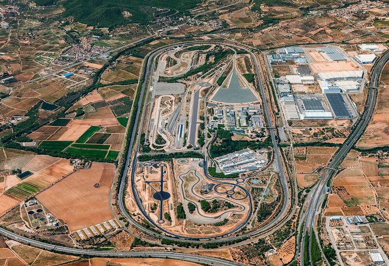 Das technische Zentrum von Applus+ IDIADA in der Nähe von Barcelona bietet ein 370 Hektar großes Gelände mit 14 Teststrecken.