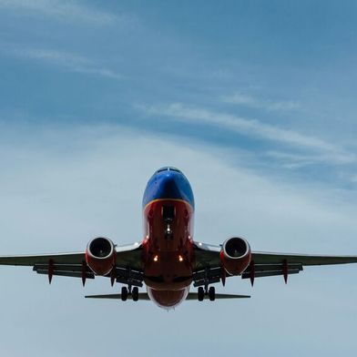 Das Projekt Jethylen am Fachgebiet „Electrochemical Energy, Catalysis, and Materials Science“ der TU Berlin hat zum Ziel, über die direkte elektrochemische Umwandlung von CO₂ den Stoff Ethylen als Grundbaustein für nachhaltigen Flugkraftstoff herzustellen.
 (Bild: frei lizenziert)