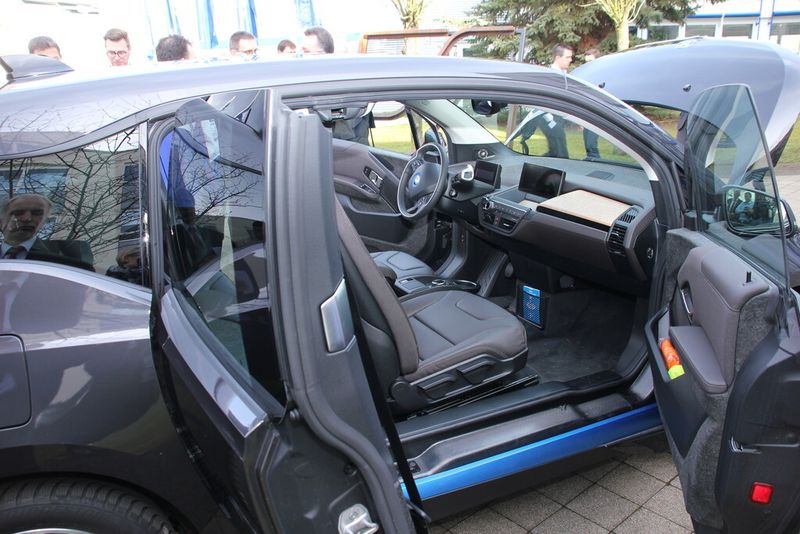 BMW hielt sich bislang zurück, was die Fertigung des i3 anging, aber nun ist es offiziell ... (Bild: Sonnenberg)