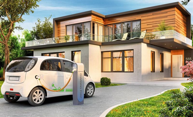 Bild 2: Bei privaten Ladesäulen können Grid-Funktionen relevant sein, etwa eine Beschränkung des Ladevorgangs auf Zeiten, in denen ein Überschuss aus der PV-Anlage zur Verfügung steht, oder eine Rückspeisung ins Netz, wenn dort erhöhter Bedarf besteht.  (Bild: in-tech)