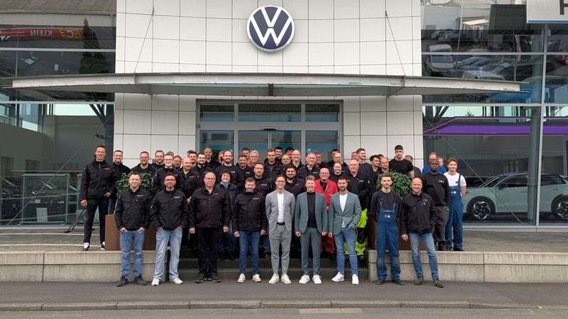 Mitarbeiterzufriedenheit ist im Autohaus Hermann Klein ein hohes Gut. Entsprechend gibt es kaum Fluktuation, aber eine hohe Zahl an Bewerbungen. (Bild: Rosenow – VCG)