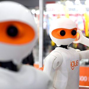 Igus präsentiert auf der Robot Exhibition seine 'NimbRo' Robots.