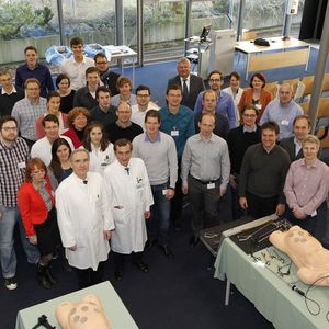 Teilnehmer, Referenten und Betreuer des 4. Hands-on-Intensivkurses für Ingenieure am 12. Dezember 2013.