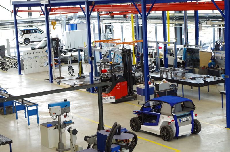 Das erste konkrete Anwendungsbeispiel für das European 4.0 Transformation Center ist die Produktion des Aachener Elektroautos Street-Scooter. (Bild: RWTH Aachen)