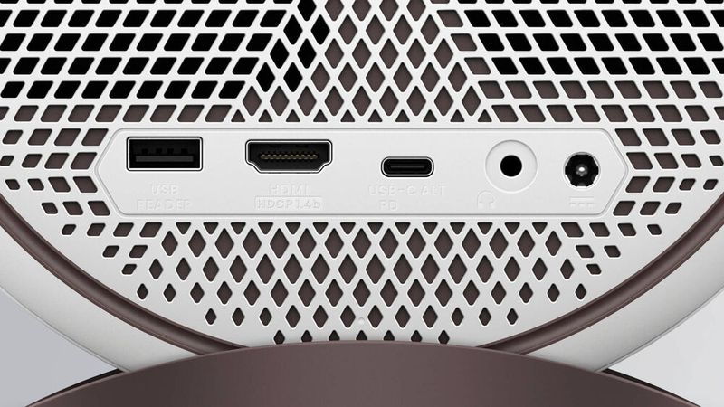 An Anschlüssen sind USB Typ-A, USB-C, HDMI und ein Audio-Ausgang vorhanden. Über USB-C lässt sich der Beamer per Powerbank laden, kann aber auch Mobilgeräte wie Smartphones versorgen. (Bild: Benq)