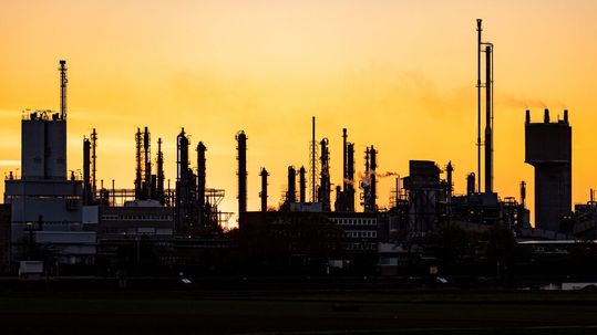 Die Chemie zählt zu den größten Industriebranchen in Deutschland und steckt seit langem in der Flaute.(Bild:  frei lizenziert /  Pixabay)