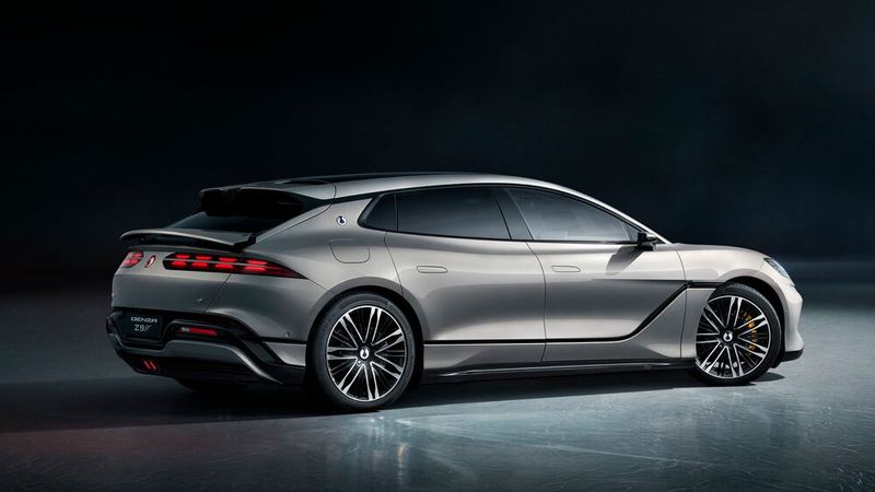 Die Rückleuchten-Grafik des Z9GT dürfte hohen Wiedererkennungswert bieten. (Bild: Denza)