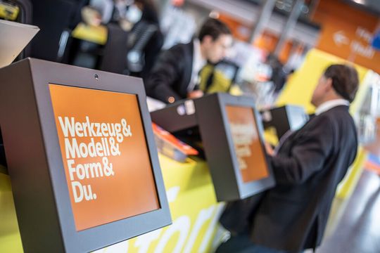 Die Moulding Expo wird es vom 13. bis 16. Juni 2023 endlich wieder als echte Messe in Stuttgart geben. Wie die Landesmesse Stuttgart informiert, sollte man sich das Rahmenprogramm nicht entgehen lassen. Was der Veranstalter dazu geplant hat, verrät er in diesem Beitrag.(Bild:  Landesmesse Stuttgart)