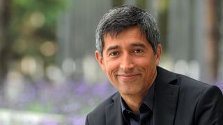 „Als Wissenschaftler interessiert es mich sehr, welche neuen Ideen deutsche Unternehmen haben und an welchen kreativen Konzepten sie arbeiten“, beschreibt Ranga Yogeshwar seine Motivation, das Projekt Top 100 als Mentor zu unterstützen. (Bild: KD Busch/Compamedia)