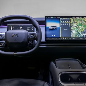 Inside, the familiar design elements are also present. However, high-quality technology is used...(Source:  Xpeng)