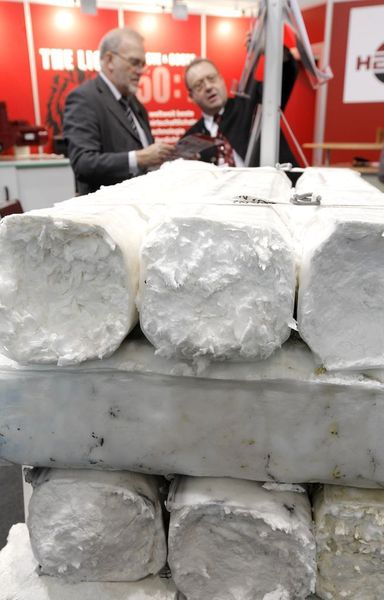 Auch Halbzeuge interessierten die Besucher der Messe K 2010. (Archiv: Vogel Business Media)