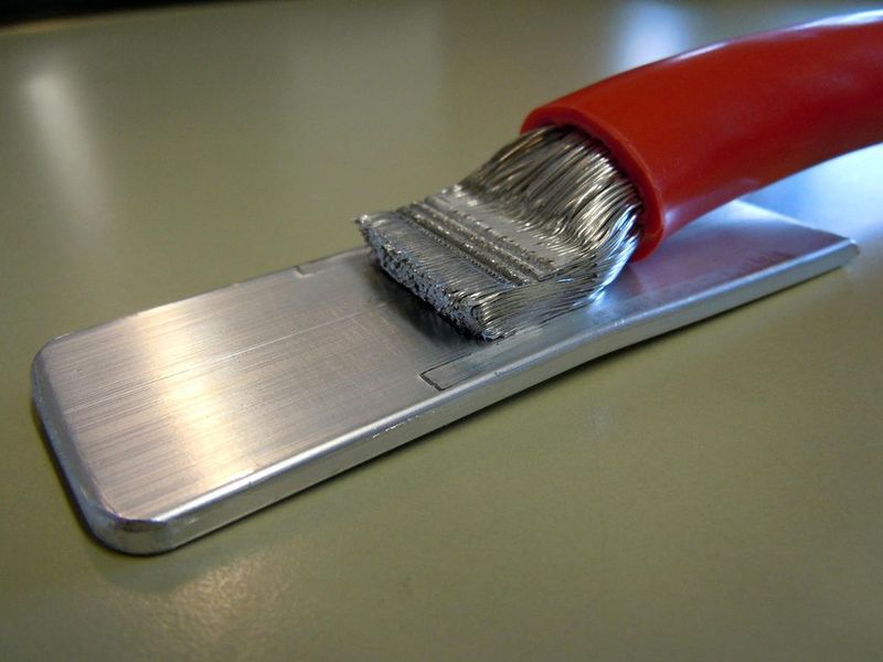 Beim Verschweissen von Litzen sind bis zu 30 Prozent schmalere und höhere Knoten möglich.  (Bild: Telsonic)