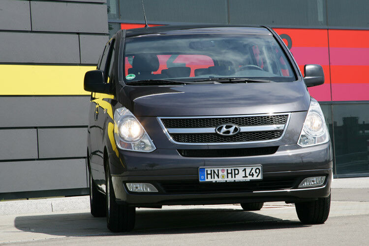 Den 6. Platz der Hongkonger Bestsellerliste belegt der Hyundai H1 (707 Einheiten), der entweder als Van oder als Kastenwagen geordert werden kann. (Foto: Hersteller)