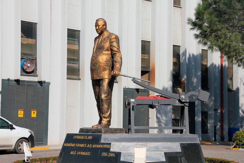 Diese Statue erinnert an Ali Durmaz, Gründer von Durmazlar. (Bild: Itasse)