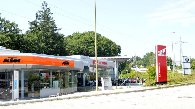 Zudem vertreibt Leebmann die Motorradmarken BMW, Honda, KTM und Yamaha. (Bild: Wehner/»kfz-betrieb«)