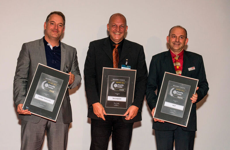 Die Gewinner des Security-Insider Readers' Choice Award 2016 in der Kategorie VPN: Dieter Badmann von Juniper Networks, Gerald Schönwerth von Securepoint und Jürgen Hönig von NCP. (Dominik Sauer / VIT)