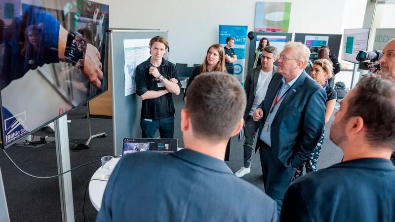 Open Bosch, eine Venture-Client-Einheit innerhalb der Bosch-Gruppe, fördert die Zusammenarbeit etablierter Technologieunternehmen mit Start-ups. (Bild: Open Bosch)