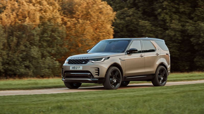 Wegen Brandgefahr müssen etwa 8.400 Land Rover Discovery und Defender Modelle überprüft werden.
