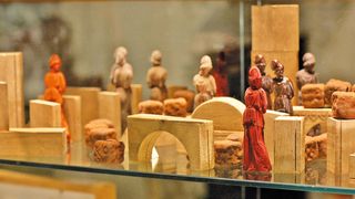 Die Athena des Myron als Schokoladenminiatur  (Bild: Liebieghaus Skulpturensammlung)