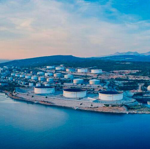 Ohmium was selected to serve as the PEM electrolyzer supplier for Ivicom on a project to build a 10 MW green hydrogen plant at the INA Rijeka Refinery.(Source:  Ohmium)