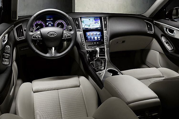 Beim Interieur haben die Verantwortlichen einen Mix aus Tradition und Moderne geschaffen und die Instrumente beispielsweise erstaunlich konventionell belassen. (Foto: Infiniti)