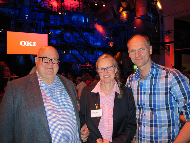 Dr. Jürgen Rakow und seine Frau Gabriele Rakow, Chipset mit Marco Eckstein, bluechip, (r.) (Bild: IT-BUSINESS)