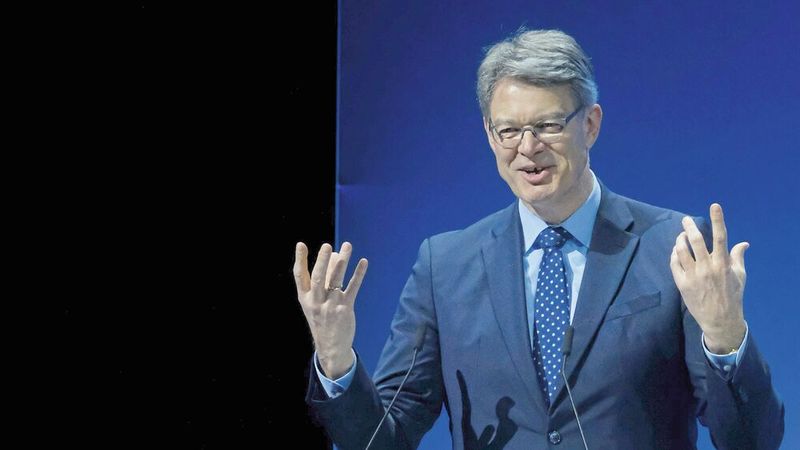 Bundesverkehrsminister Patrick Schnieder erinnerte daran, dass das Auto als Verkehrsmittel Nummer eins unverzichtbar für die Menschen sei.  (Bild: Zietz – VCG)