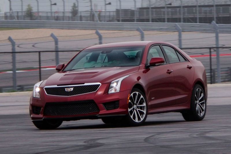Das Spitzenmodell ATS-V von Cadillac verfügt über einen 3,6-Liter-V6-Biturbo mit 346 kW/470 PS, der seine Kraft über ein Sechsgang-Schaltgetriebe oder eine Achtgang-Automatik auf die Hinterachse überträgt. (Cadillac)