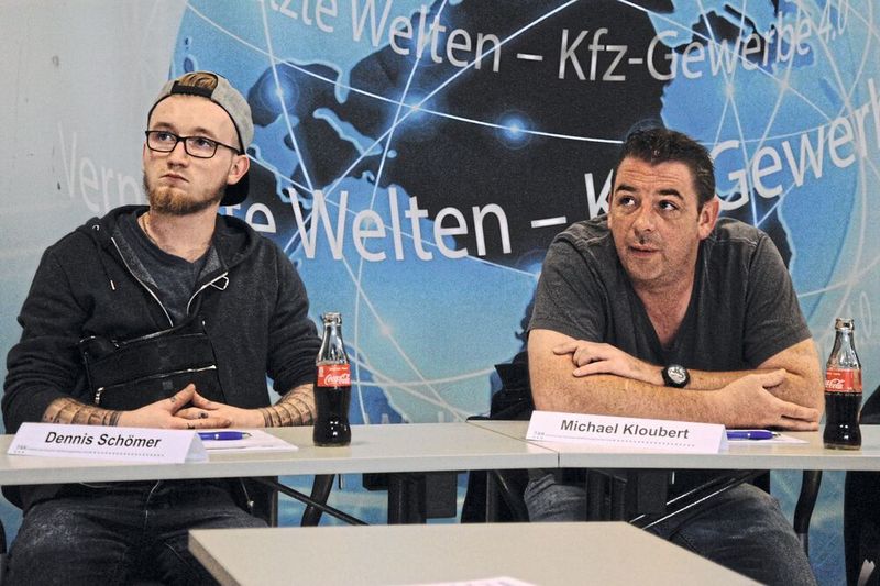 Dennis Schömer (li.) und sein Chef Michael Kloubert (beide Karosserie- und Autolackierfachbetrieb Günter Kloubert GmbH aus Aachen) arbeiten bereits mit dem Euro-DFT und wollen ihr Wissen vertiefen.  (Baeuchle/»kfz-betrieb«)
