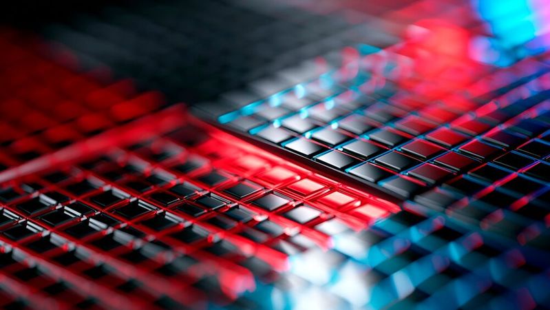 Photonic integrated circuits are next-level chips that will dominate data centers in the upcoming years.(Source: ©  pier - stock.adobe.com)