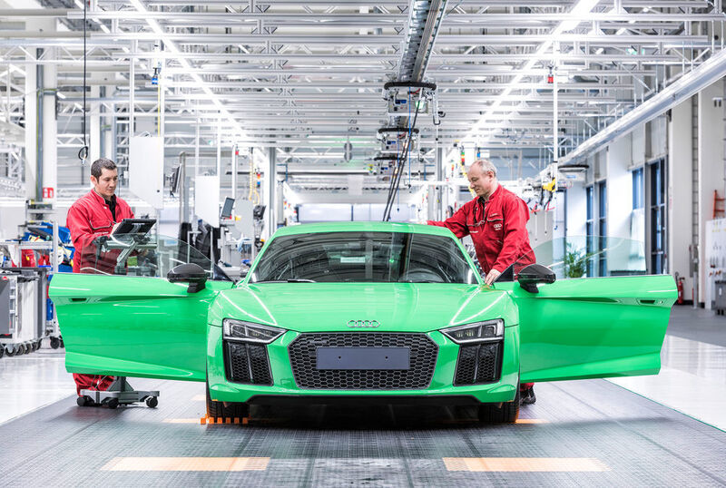 So sieht es aus, wenn ein Audi-R8 das Ende der Montagelinie erreicht. (Bild: Audi AG)
