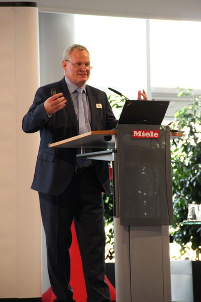 Geschäftsführer der Zukunfstallianz ist Gerald Pörschmann, der vorher zehn Jahre lang den OWL Maschinenbau leitete. (Bild: Horn)