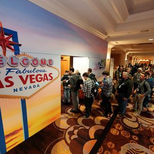 Mit der CES in Las Vegas hat sich seit einigen Jahren ein Termin in die Ausstellungs-Kalender der Autohersteller geschlichen, der weniger einen Ausblick auf Modelle der kommenden Monate gibt als vielmehr die Zukunftsthemen der Branche zu konkretisieren.