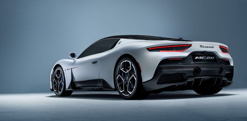 Trotz Downsizing liegt der Dreiliter-Sechszylinder mit 463 kW/630 PS nur um deren zwei hinter dem Vorgänger. (Bild: Maserati)