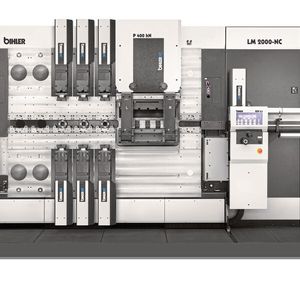 Die Linearmaschine LM 2000-NC ist ausgelegt für die effiziente Fertigung von Stanzbiegeteilen mit linearer Werkzeugtechnik.(Bild:  Bihler)