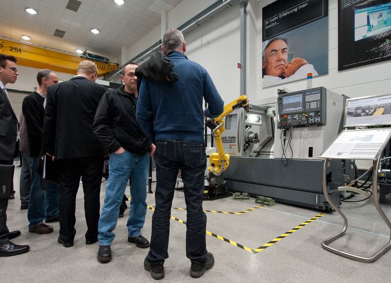 Impressionen vom Okuma-Open-House 2012. (Bild: Okuma/Hennecke)