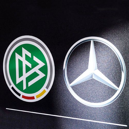1972 trat Mercedes Benz erstmals als Sponsor beim DFB in Erscheinung.(Bild:  Daimler)