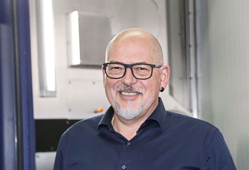 Robert Ott, Inhaber und CEO der Robert Ott AG: «Wir investieren, um wettbewerbsfähig zu bleiben und wir wollen mit unseren Investitionen immer einen Schritt voraus sein.»  (Bild: Anne Richter, SMM)