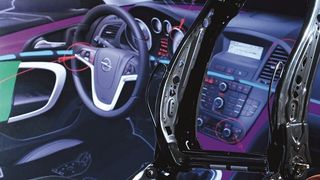 Die Konstruktion eines rückenschonenden Sitzes fängt schon bei der Metallstruktur an. (Foto: Opel)