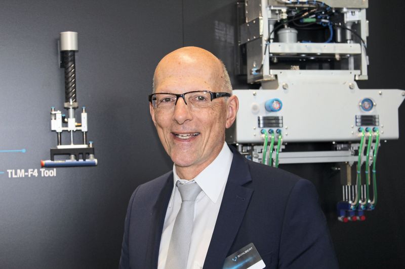 „Das Kundeninteresse ist ausgesprochen gut und wie auf der Achema üblich, sind die Besucher von hoher fachlicher Qualität. Wir sind auch von der Organisation und der Halle sehr angetan. Für uns hat sich der Besuch der Messe daher wirklich gelohnt.“ Olaf Horrenberger, Managing Director, Schubert Pharma (Bild: PROCESS)