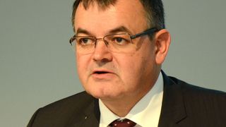 „Ich freue mich, der Vorsitzende des Fachverbands Elektrische Automation zu sein, denn wir erwarten 6 % Wachstum für 2014“, so Herbert Wegmann. (Bild: Michel)