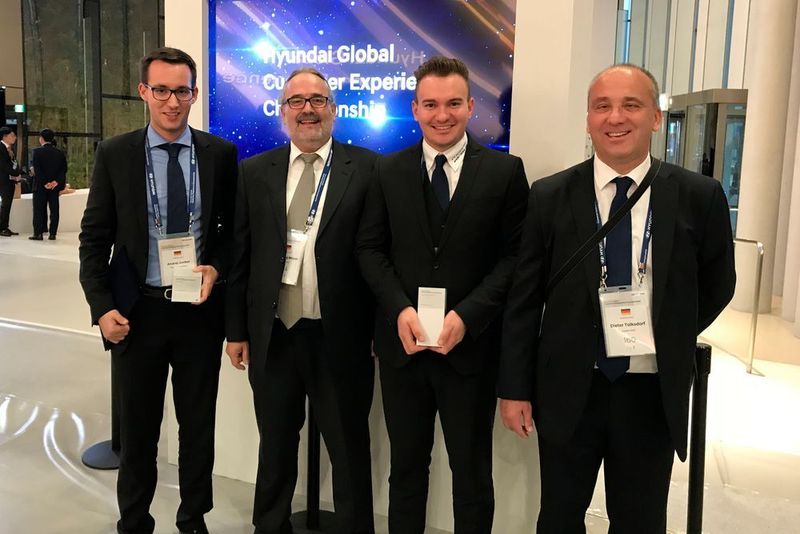 Andrej Junker, Wolfgang Mayer, Florian Ziegler und Dieter Tolksdorf, Head of Training Academy bei Hyundai Motor Europe.  (Hyundai)