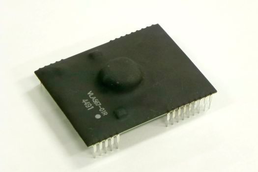 Bild 3: Der Hybrid-IC VLA567-01R mit IGBT-Treiber und DC/DC-Wandler von IDC Isahaya Electronics.  (Isahaya Electronics Corporation )