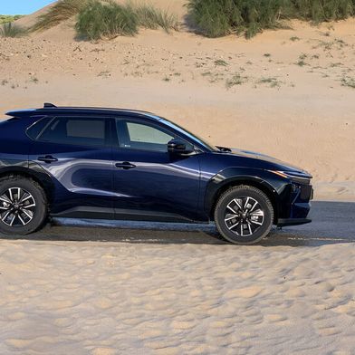 In der Silhouette hat sich der Toyota BZ4X kaum verändert. (Bild: Schmidt - VCG)