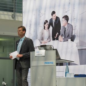 Christopher Haug begrüßte als Gastgeber die aus aller Welt angereisten Journalisten,...