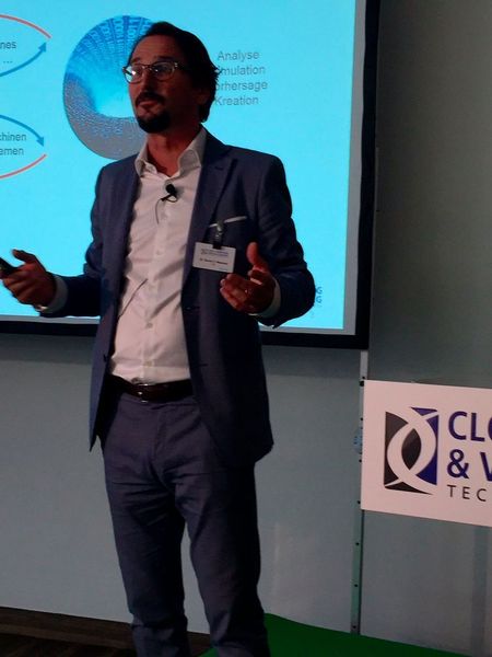 Dr. Bruno Messmer im 2. Teil seiner Keynote zum Thema „To-Do-Liste für das Überleben im verrückten Zeitalter der Digitalisierung“ (Vogel IT-Medien)
